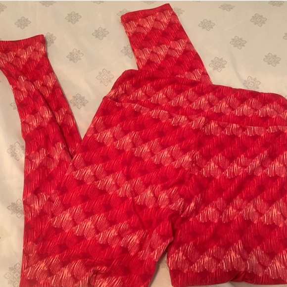 NWT OS Lularoe Legging - Valentines Heart Edition - Picture 5 of 5